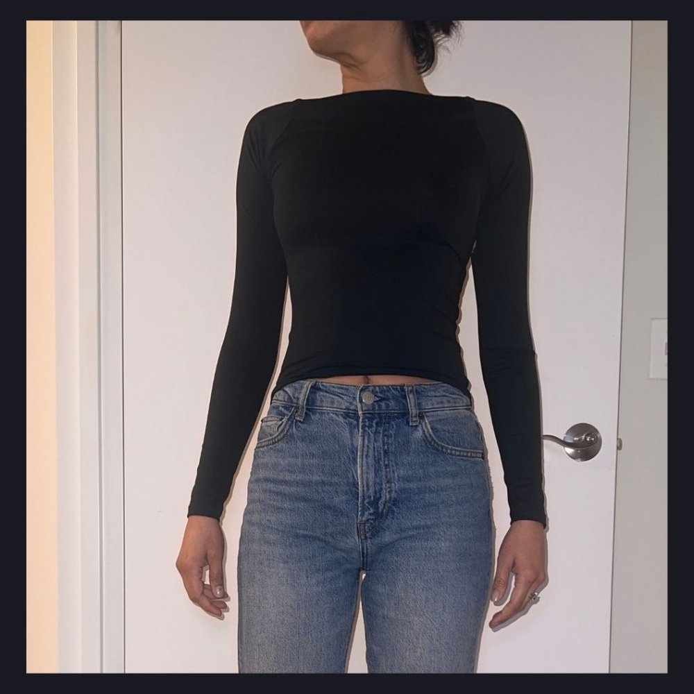 Backless top with pink bow